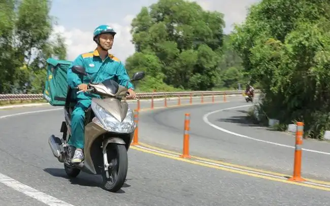 vận chuyển hàng may mặc từ xưởng về khu vực tỉnh